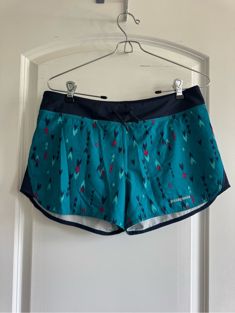 Patagonia | Women’s Nine Trails Running Shorts Lined Navy Teal Aztec Print Small